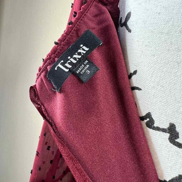 Trixxi dress Juniors' Surplice-Neck Tie-Waist Fit & Flare Dress size 3 Romantic - Picture 5 of 16